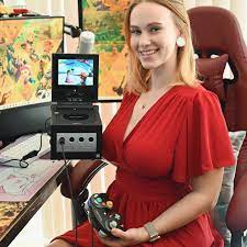 GGKAITY (Retro Gamer Princess)